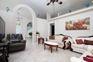 8081 SAINT ANDREWS CIRCLE, ORLANDO, FL 32835 Sold 09/08/23