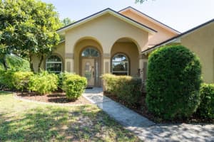 1821 SIR LANCELOT CIRCLE, SAINT CLOUD, FL 34772 Sold 07/07/23
