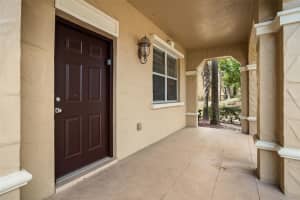 2628 Bella Vista Drive, Davenport, Florida 33897