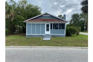 1037 S Adelle Ave, DELAND