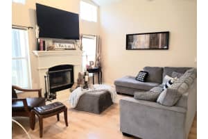 307 WALK VIEW COURT, APOPKA, FL 32703 Sold 10/06/23