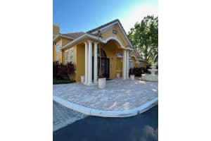 19935 VILLA ISLE DRIVE, ORLANDO, FL 32821 Sold 09/15/23
