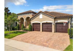 16630 BROADWATER AVENUE, WINTER GARDEN, FL 34787 Sold 02/29/24
