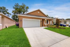 619 DOMINISH ESTATES DR, APOPKA, FL 32703 Sold 09/07/23