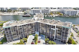 400 LESLIE DRIVE, HALLANDALE BEACH, FL 33009 Sold 08/31/23