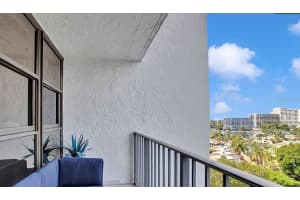 400 LESLIE DRIVE, HALLANDALE BEACH, FL 33009 Sold 08/31/23