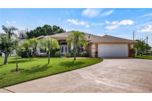 407 VIA BIANCA DRIVE, DAVENPORT, FL 33896 Sold 08/02/23