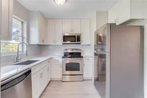 5628 LESSER DRIVE, ORLANDO, FL 32818 Sold 09/07/23