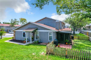 10037 LAKE OAK CIRCLE, TAMPA, FL 33624 Sold 06/29/23