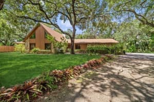 685 CARAMBOLA DRIVE, MERRITT ISLAND, FL 32952 Sold 10/17/23