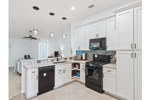 550 ALEXANDRA AVENUE, VERO BEACH, FL 32968 Sold 07/15/24