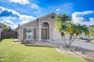 629 CYPRESS TREE COURT, ORLANDO, FL 32825 Sold 07/24/23