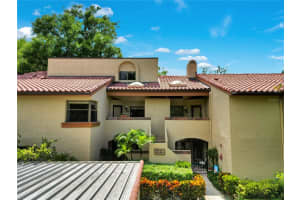 1268 SAINT TROPEZ CIRCLE, ORLANDO, FL 32806 Sold 07/28/23