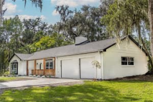 1652 HORSESHOE ROAD, ENTERPRISE, FL 32725 Sold 10/16/23