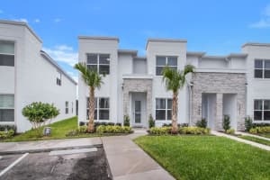 17420 HIDDEN FOREST DRIVE, CLERMONT, FL 34714 - MLS#MFRO6118463