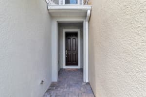 4710 CLIVEDEN LOOP, SANFORD, FL 32773 Sold 08/11/23
