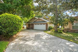 2925 BRIDGEHAMPTON LANE, ORLANDO, FL 32812 Sold 08/21/23