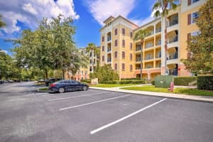 8815 WORLDQUEST BOULEVARD, ORLANDO, FL 32821 Sold 10/06/23