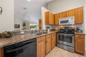 1525 Fox Glen Dr, Winter Springs, FL 32708, Sold 07/10/23
