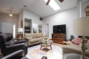532 MOCCASIN COURT, CASSELBERRY, FL 32707 Sold 09/26/23