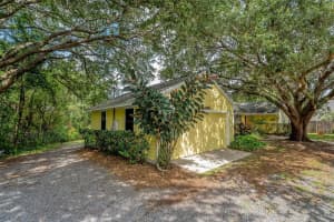 7950 LAKE GANDY CIRCLE, ORLANDO, FL 32810 Sold 11/02/23