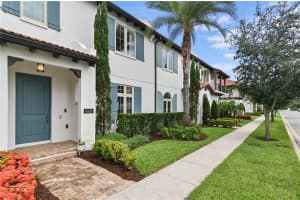 8920 BISMARCK PALM DRIVE, WINTER GARDEN, FL 34787 Sold 09/09/23