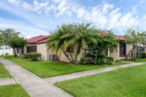 446 HUNTER CIRCLE, KISSIMMEE, FL 34758 Sold 04/10/24