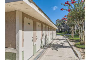 4881 CYPRESS WOODS DRIVE, ORLANDO, FL 32811 Sold 08/09/23
