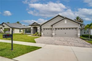 226 LAKE VISTA DRIVE, AUBURNDALE, FL 33823 Sold 08/25/23