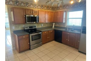 1208 GREENLEY AVENUE, GROVELAND, FL 34736 Sold 08/29/23