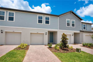 424 LEGACY LOOP, DAVENPORT, FL 33896 Sold 10/30/23