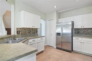 2361 DRYBURGH COURT, ORLANDO, FL 32828 Sold 11/17/23
