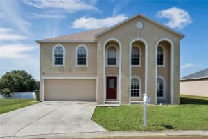 5720 ROYAL HILLS CIRCLE, WINTER HAVEN, FL 33881 Sold 10/19/23
