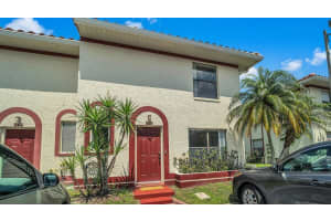 1702 SHADY RIDGE COURT, ORLANDO, FL 32807 Sold 09/21/23