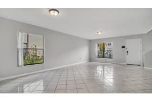 1702 SHADY RIDGE COURT, ORLANDO, FL 32807 Sold 09/21/23