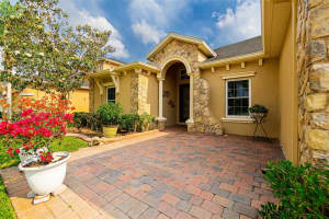 2609 TURTLEHEAD COVE, OVIEDO, FL 32766 Sold 08/14/23