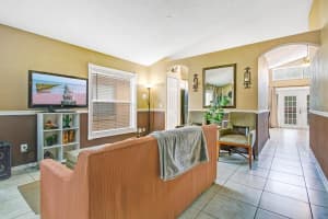 3721 SHAWN CIRCLE, ORLANDO, FL 32826 Sold 02/16/24