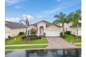 1018 TUSCAN HILLS BOULEVARD, DAVENPORT, FL 33897 Sold 08/28/23