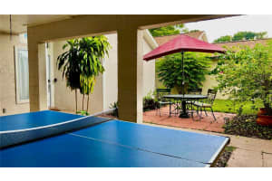 9814 PINEY POINT CIRCLE, ORLANDO, FL 32825 Sold 10/18/23