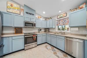 521 TORTOLA AVENUE, TAVARES, FL 32778 Sold 08/11/23