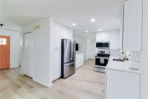 4449 IRONSTONE CIRCLE, ORLANDO, FL 32812 Sold 08/18/23