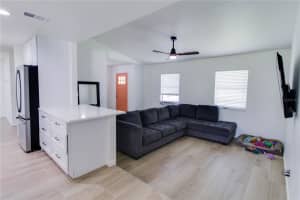 4449 IRONSTONE CIRCLE, ORLANDO, FL 32812 Sold 08/18/23