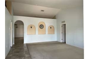 5871 ROYAL HILLS CIRCLE, WINTER HAVEN, FL 33881 Sold 12/08/23
