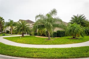 1930 MEADOW CREST DRIVE, APOPKA, FL 32712 Sold 08/31/23