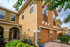 5377 VIA APPIA WAY, SANFORD, FL 32771 Sold 09/12/23