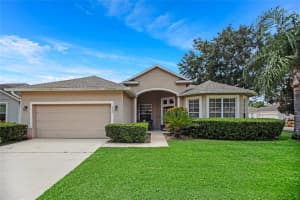 5565 CREPE MYRTLE CIRCLE, OVIEDO, FL 32765 Sold 10/16/23