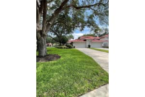 8137 BREEZE COVE LANE, ORLANDO, FL 32819 Sold 08/18/23