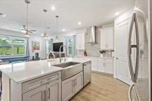 2120 STANDING ROCK CIRCLE, OAKLAND, FL 34787 Sold 09/25/23
