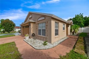 9911 DEAN COVE LANE, ORLANDO, FL 32825 Sold 10/24/23