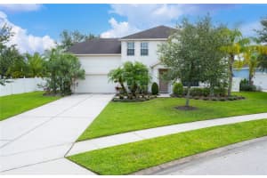 1423 ELLIS FALLON LOOP, OVIEDO, FL 32765 Sold 09/26/23